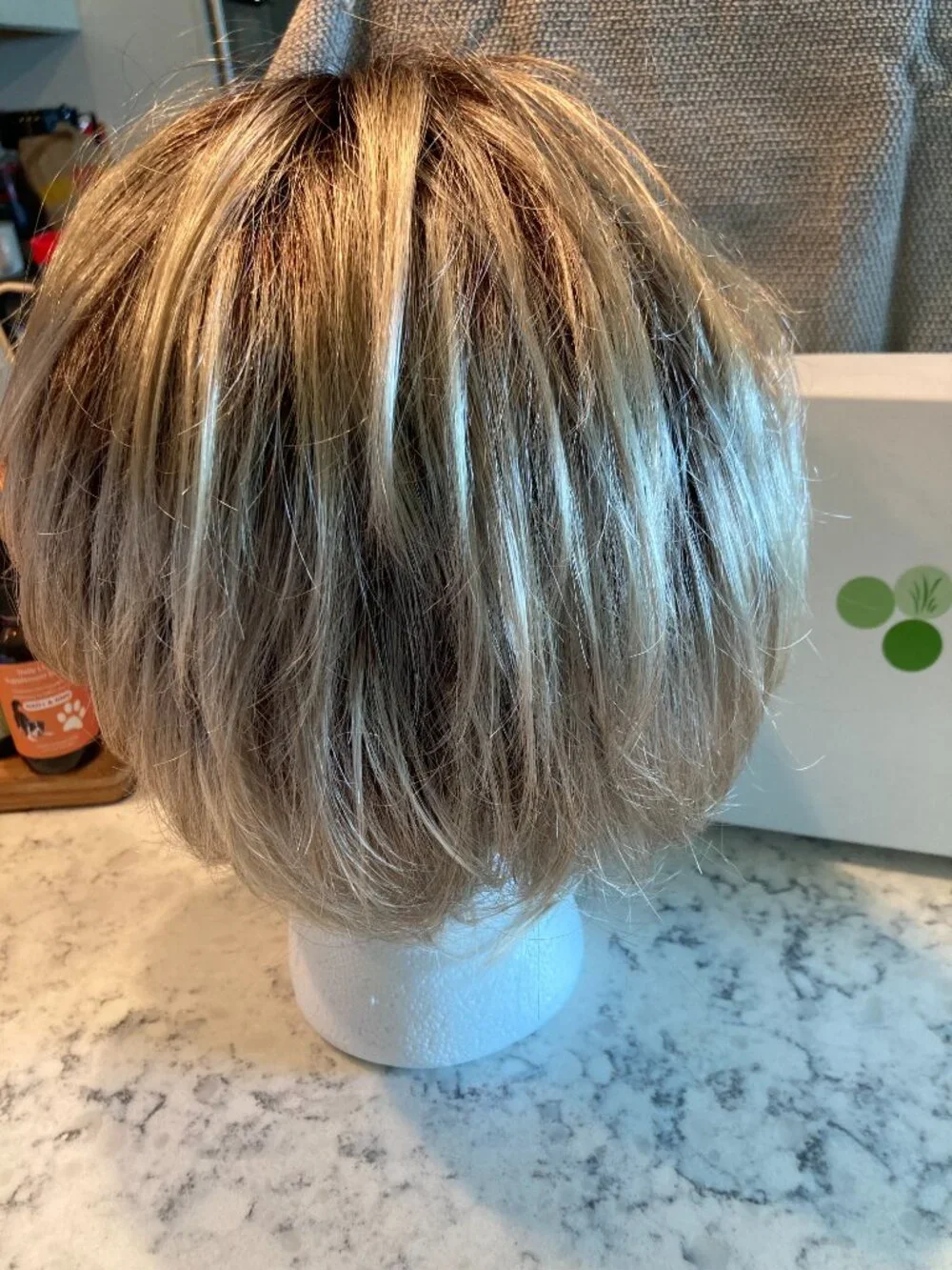 Juliet by Envy  Average Wig  NEW in box